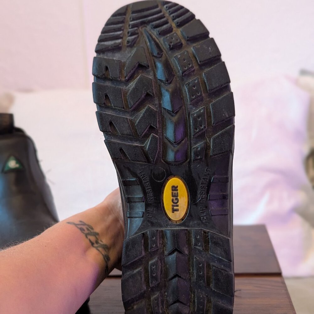 work boot - Picture 2 of 2